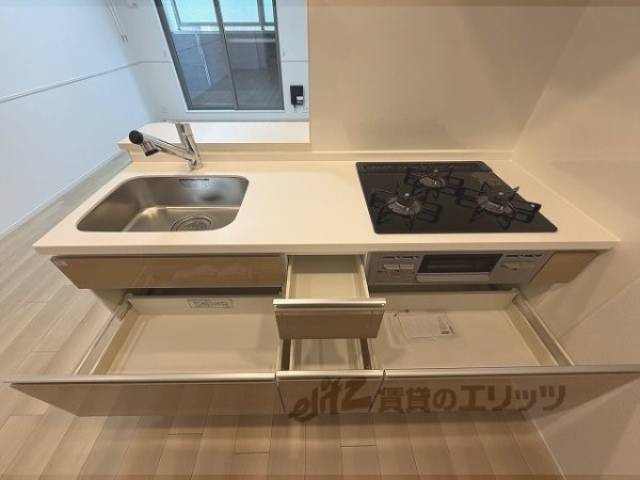 キッチン　下部収納