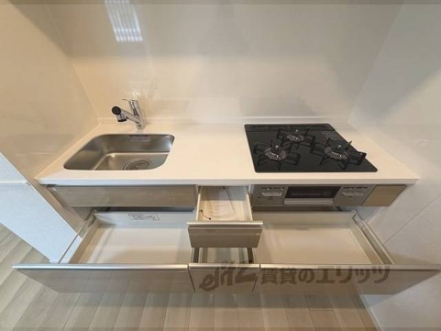 キッチン　下部収納