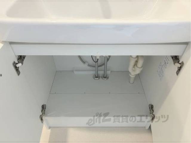 洗面所　下部収納