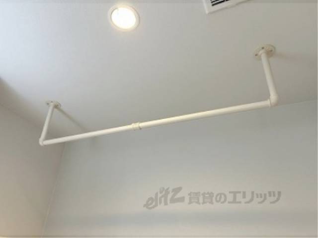 洗面所　物干し竿