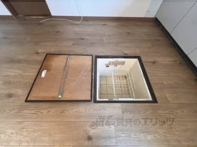 床下収納