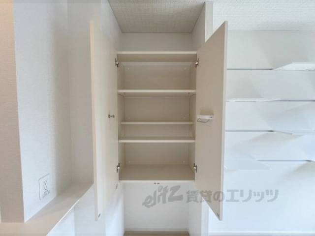 リビング　収納