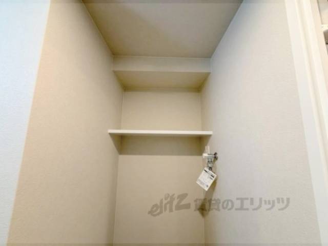 洗濯機置場　上部収納