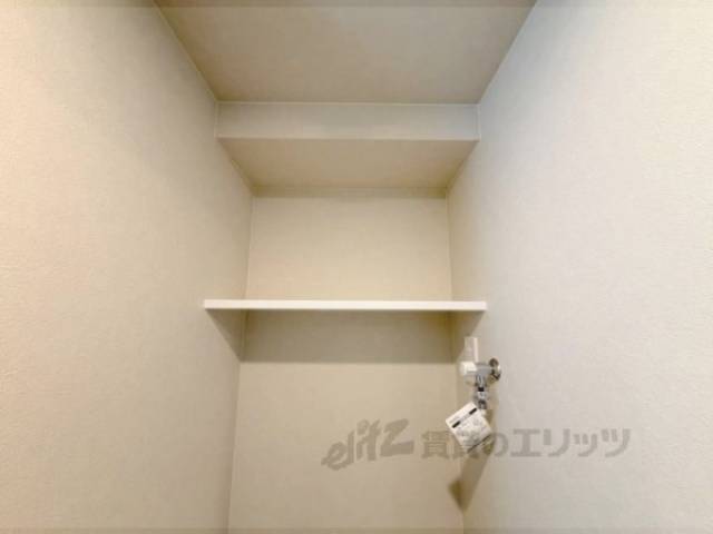 洗濯機置場　上部収納