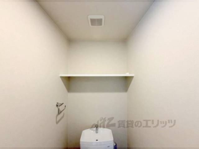 トイレ　上部収納