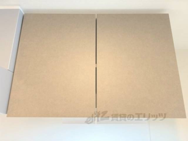 キッチン　上部収納