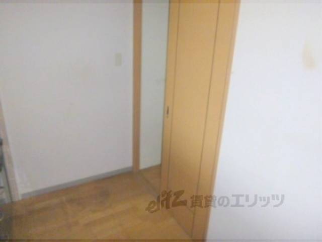 収納　キッチン裏収納