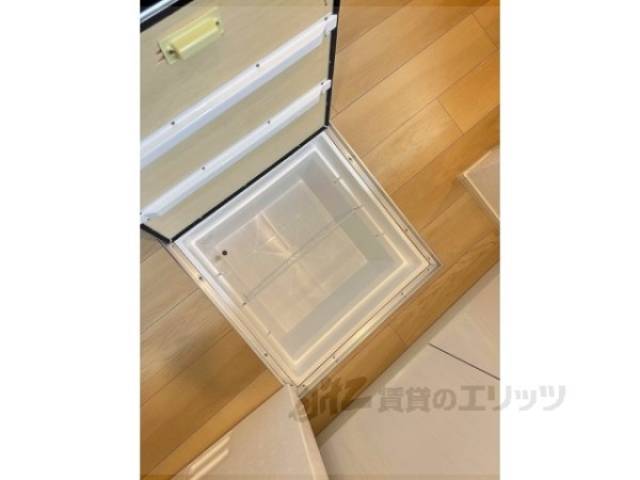 キッチン　床下収納