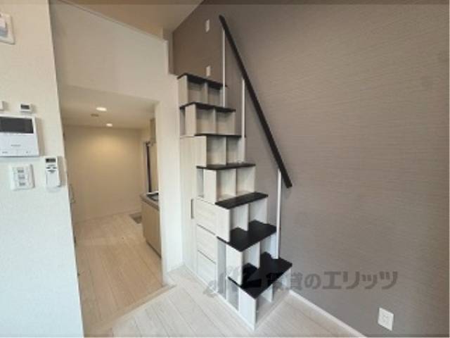 収納　階段