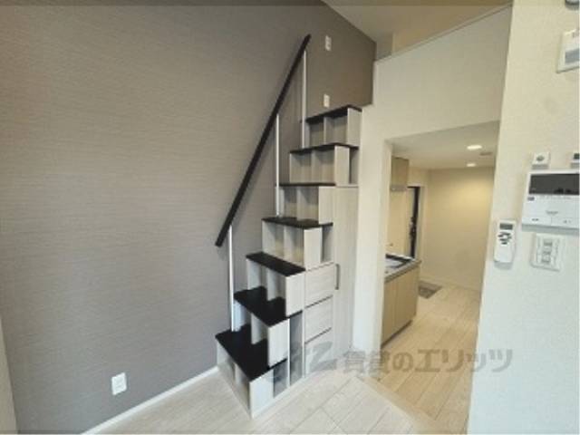 収納　階段