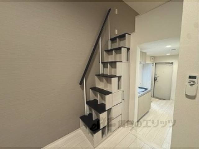 収納　階段