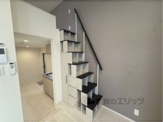 収納　階段