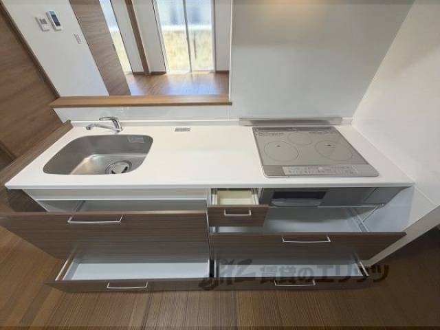 キッチン　下部収納