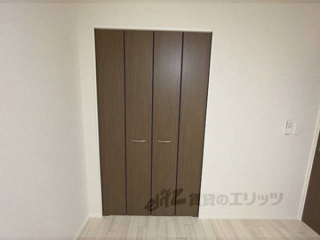 収納　洋室１