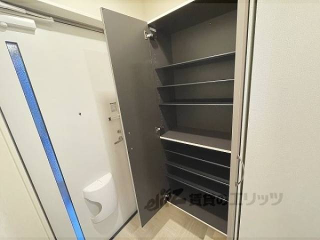 玄関　下駄箱