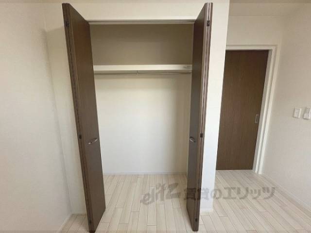 収納　洋室２