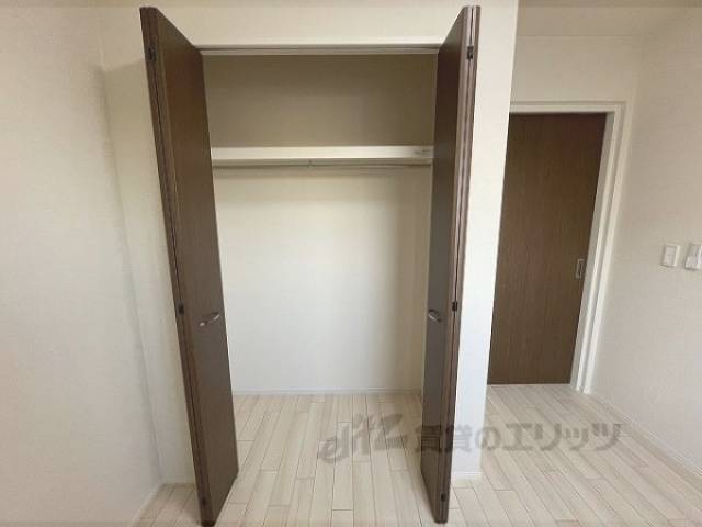 収納　洋室２