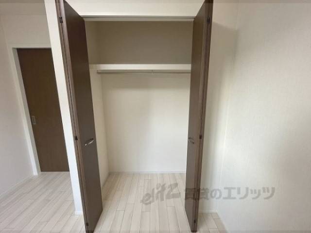 収納　洋室２