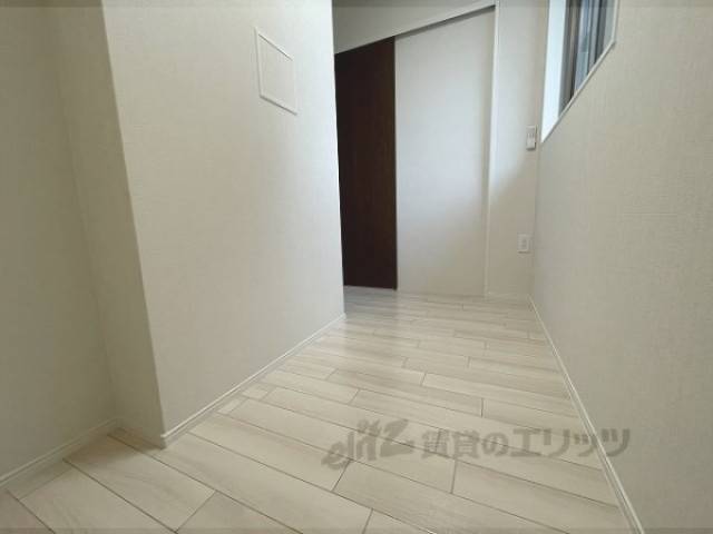 収納　キッチン横