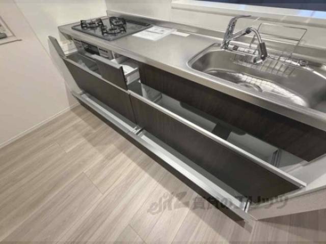 キッチン　下部収納