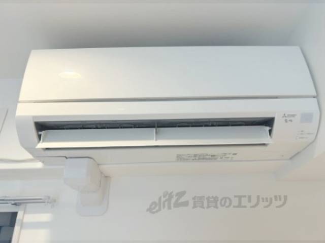 エアコン　リビング