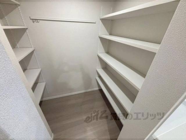 キッチン　パントリー