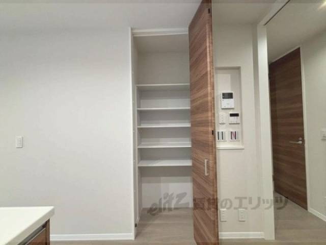 キッチン　収納