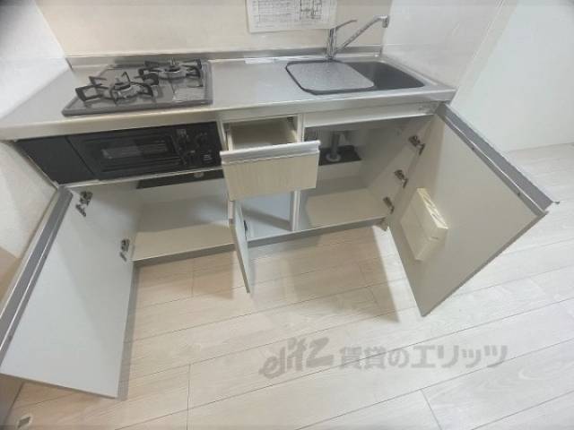 キッチン　キッチン下部収納