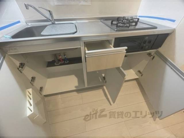 キッチン　下部収納