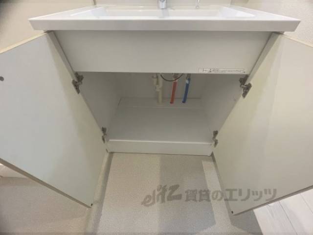 洗面所　下部収納