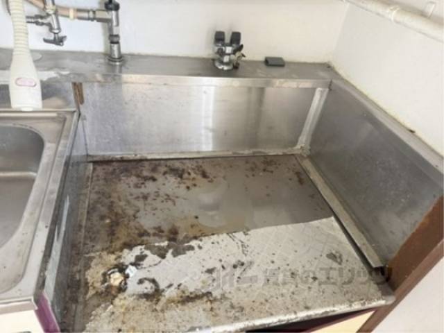 キッチン　コンロ置き場