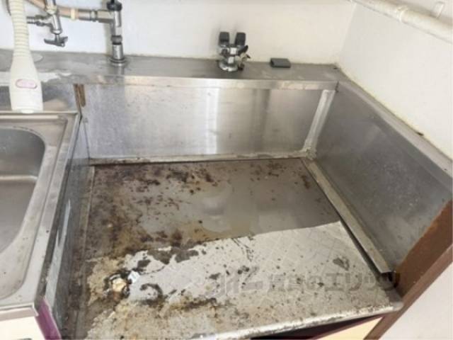 キッチン　コンロ置き場