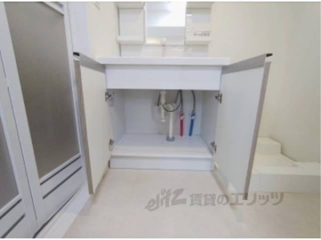 洗面所　収納下部