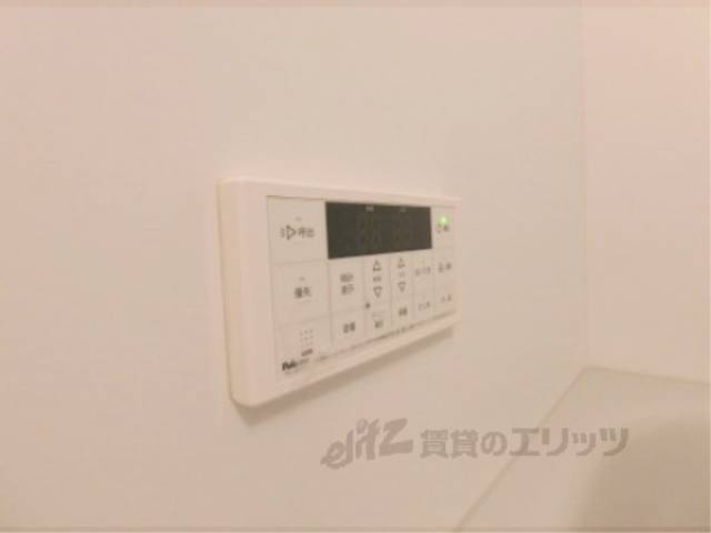 風呂　給湯器リモコン