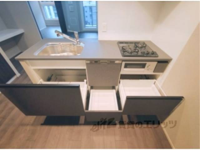 キッチン　収納