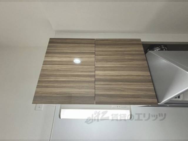 キッチン　上部収納