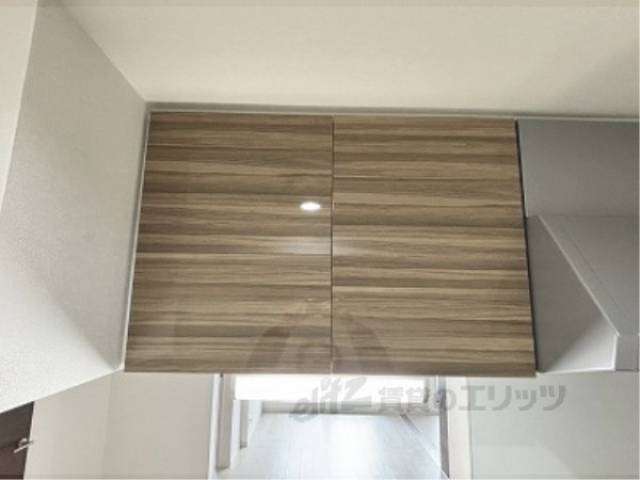 キッチン　上部収納