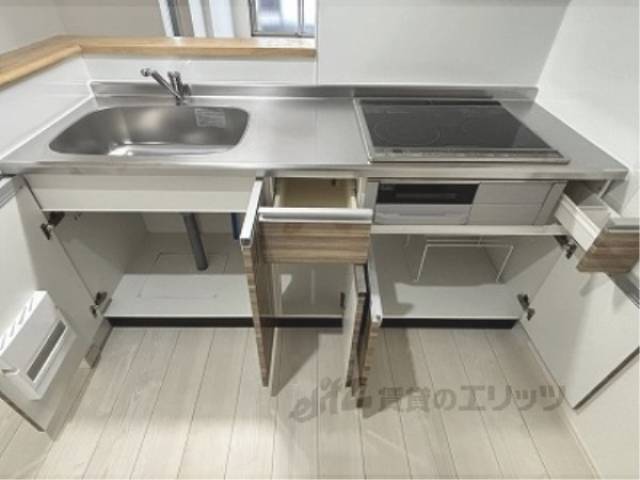 キッチン　下部収納