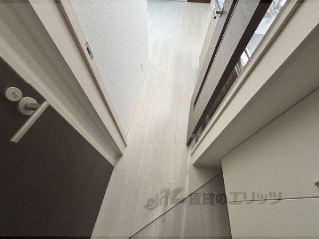 下駄箱　上部収納