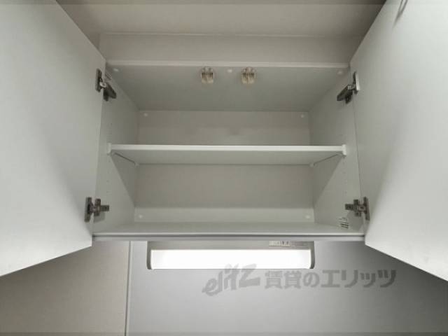 キッチン　上部収納