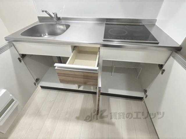 キッチン　下部収納