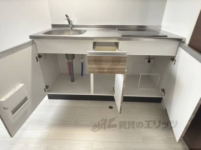 キッチン　下部収納