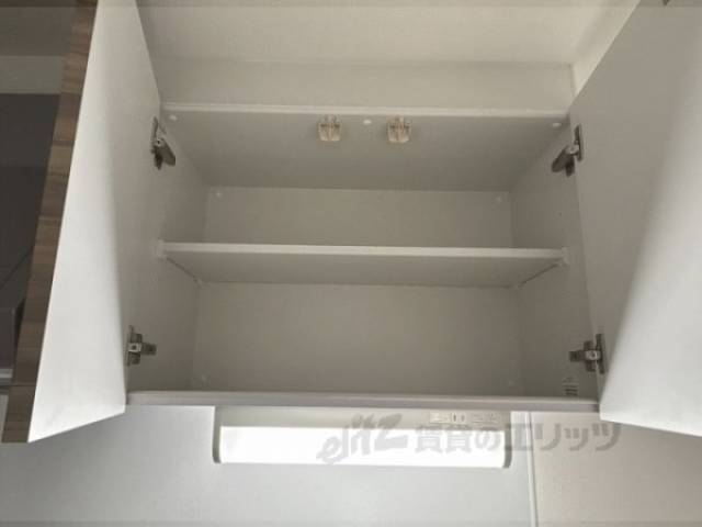 キッチン　上部収納
