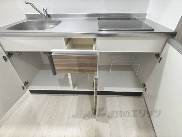 キッチン　下部収納