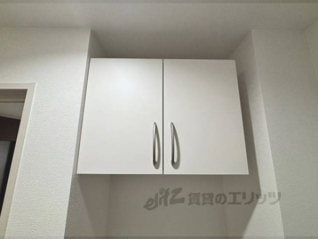 下駄箱　上部収納