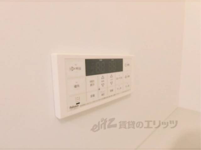 風呂　給湯器リモコン