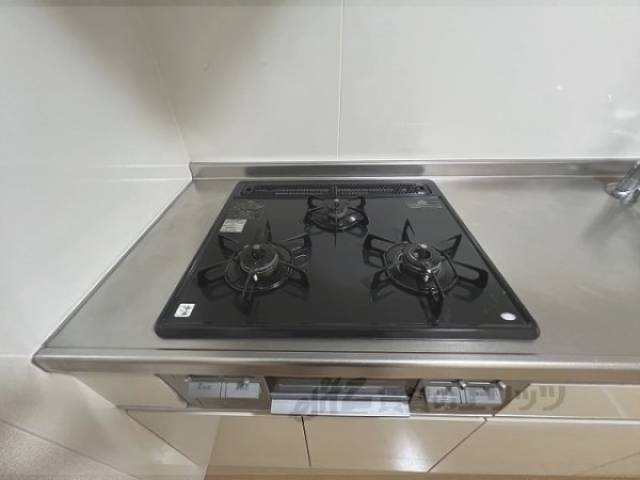 キッチン　コンロ