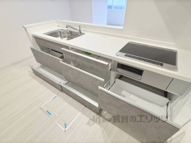 キッチン　下部収納