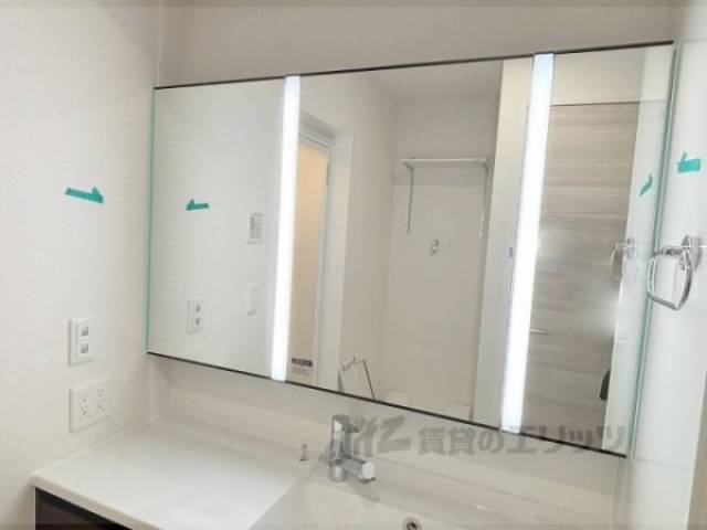 洗面所　上部収納