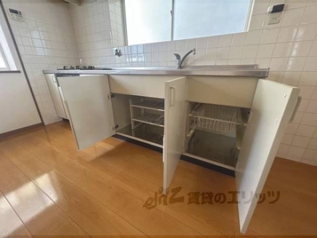 キッチン　キッチン下部収納